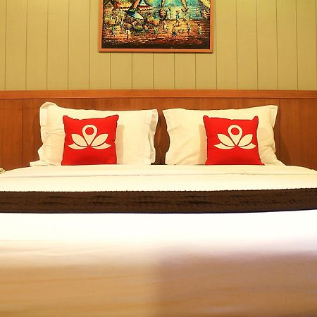 Zen Rooms Bukit Tunggul Bandung Extérieur photo