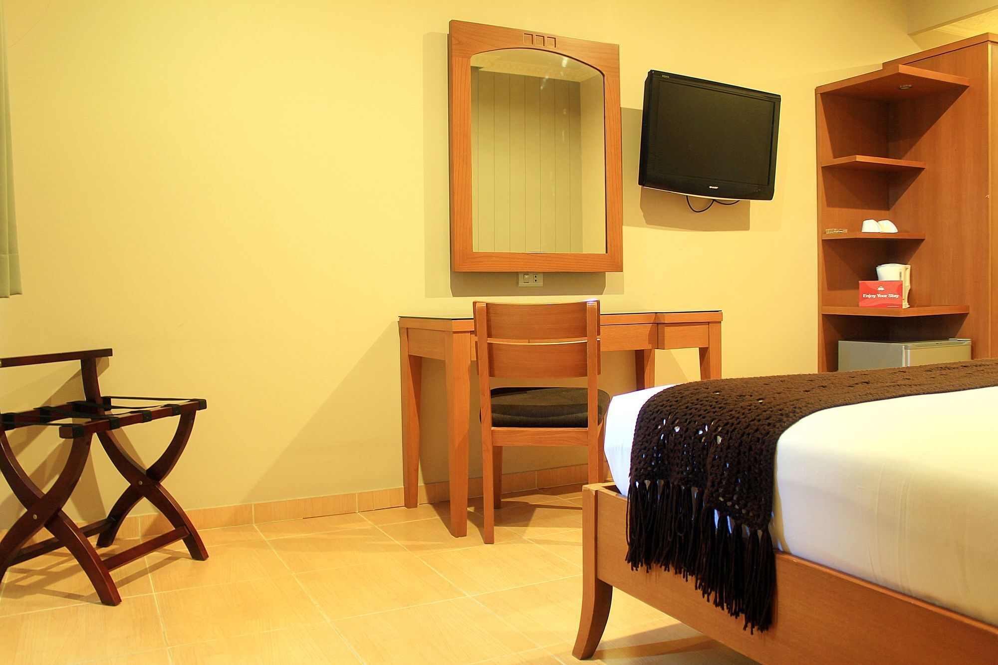Zen Rooms Bukit Tunggul Bandung Extérieur photo