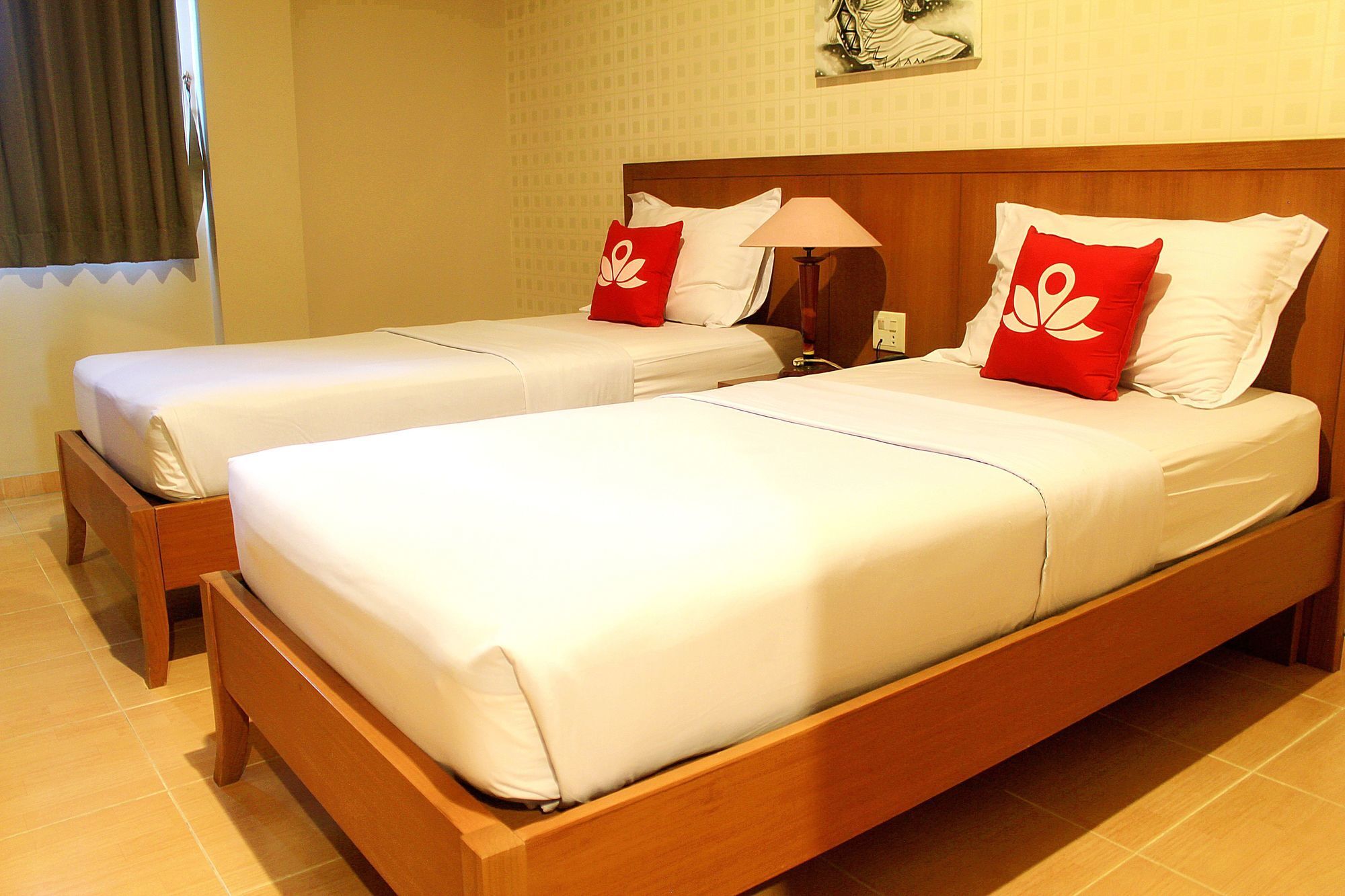 Zen Rooms Bukit Tunggul Bandung Extérieur photo